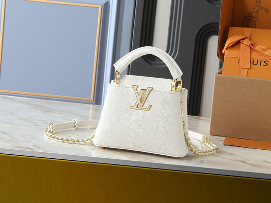 Capucines mini handbag