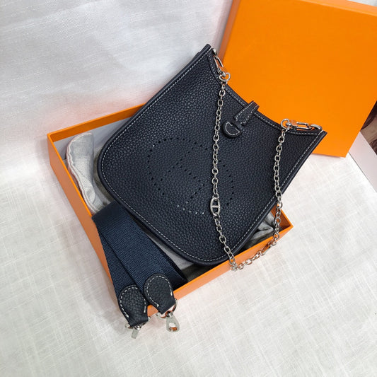 Hermès Evelyn 18 Original TC Leather, Midnight Blue