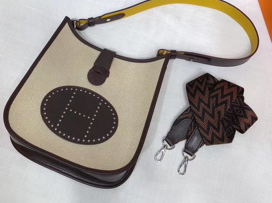 Hermès Evelyn 21cm, Clemence Leather with Canvas Patch, Ebony In Stock