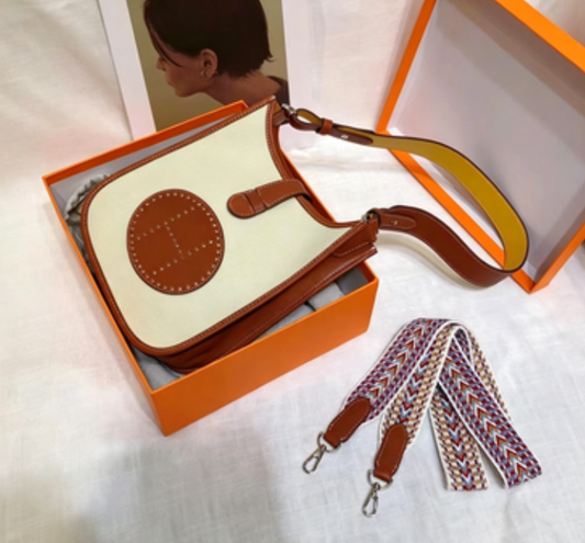 Hermès Evelyn 21cm, Vegetable-Tanned Leather, Brown In Stock